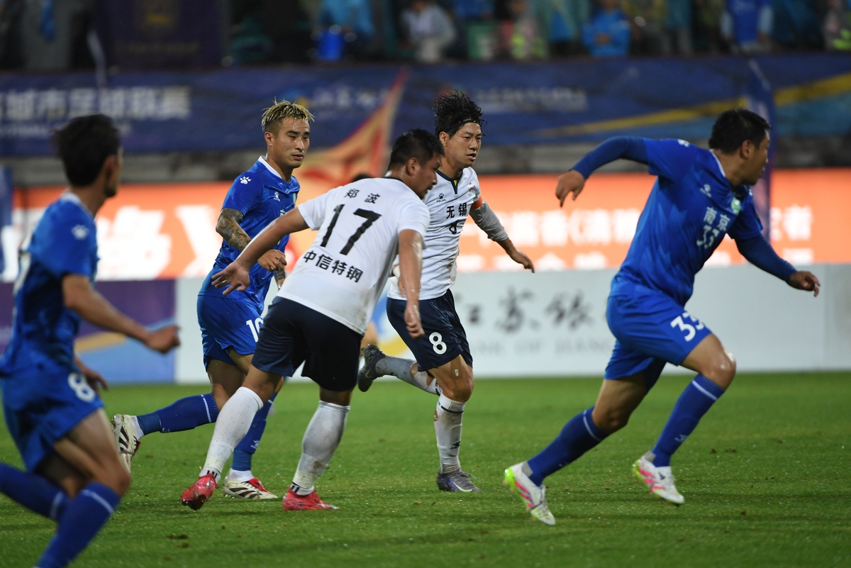 半岛体育在线官网-浙江队今晨伤情更新；志在亚冠名次提升；赛场秩序良好；球队文化再被提及