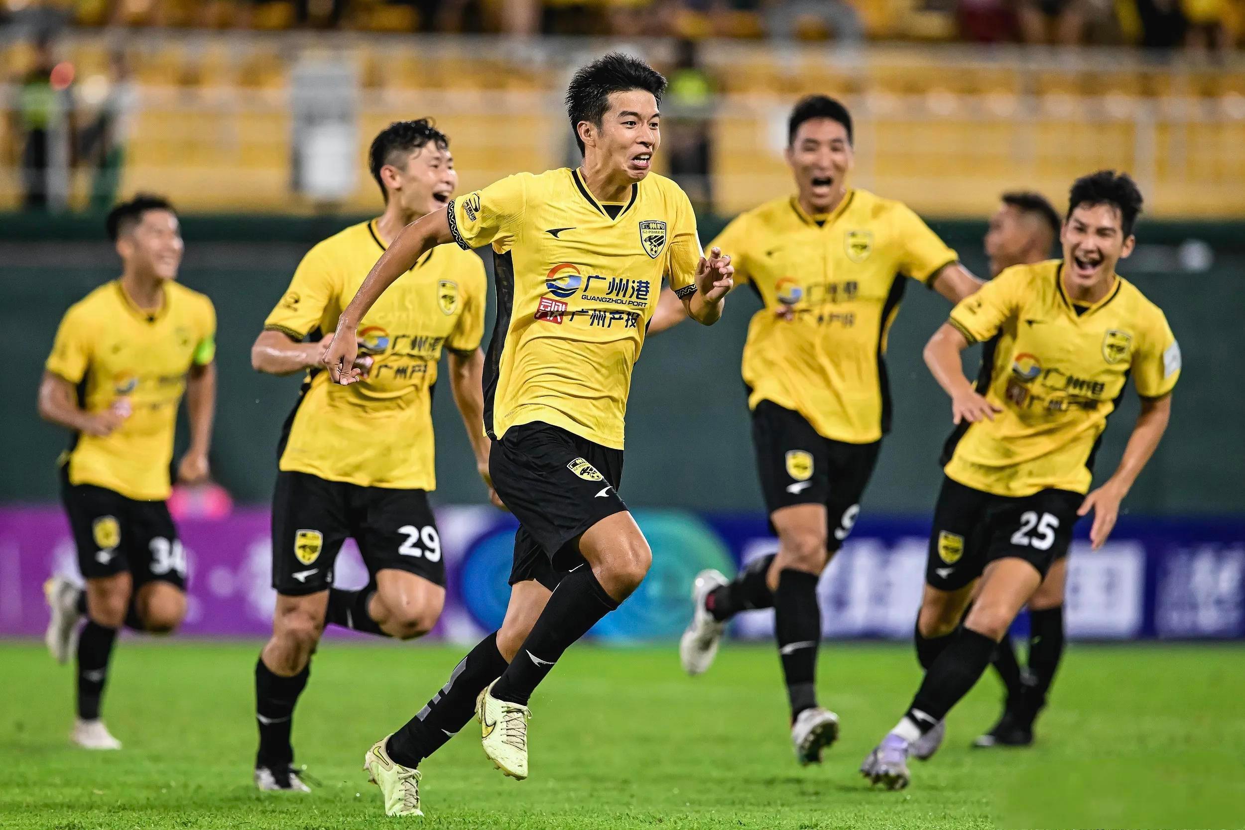 半岛体育在线官网-加时末段体能课后，辽宁本钢刷新队史纪录备战意甲，目标明确，临场指挥获称赞